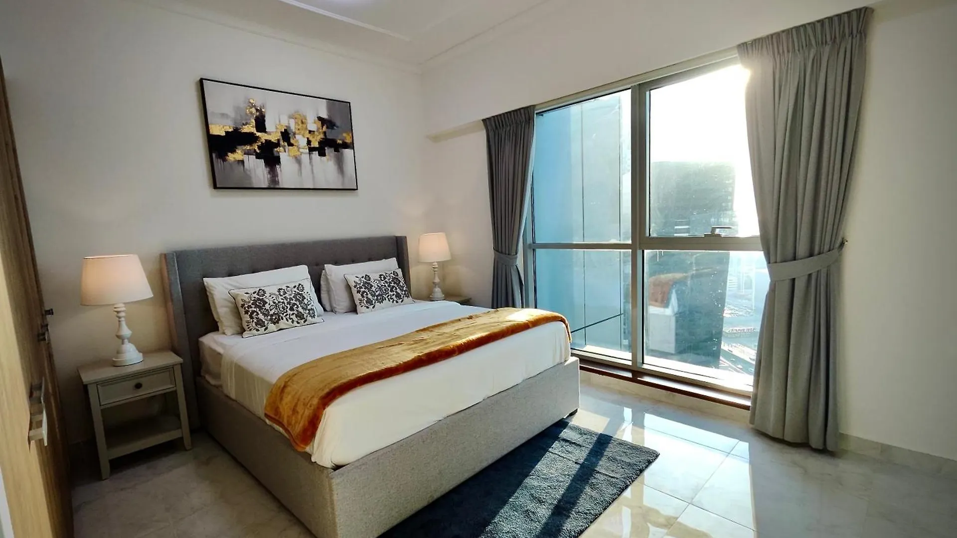 Lux Bnb I Executive Tower I Ocean View Dubai 0*,