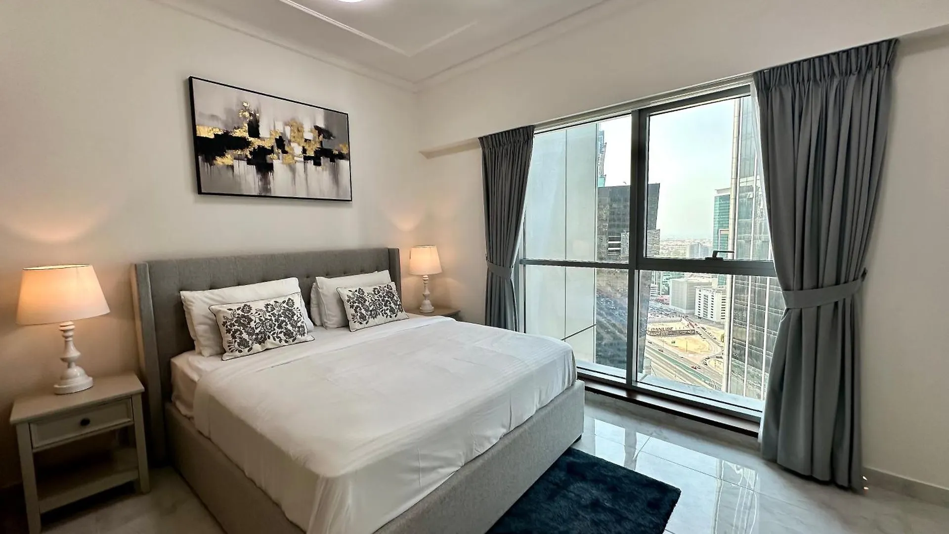 Lux Bnb I Executive Tower I Ocean View Dubai